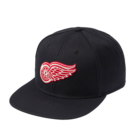 Бейсболка AMERICAN NEEDLE арт. 21006A-DRW Detroit Red Wings Archive 400 NHL (черный)