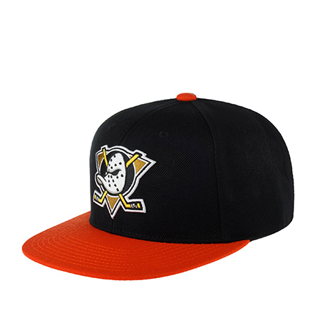 Бейсболка AMERICAN NEEDLE арт. 42412B-AMD Anaheim Mighty Ducks 400 Series NHL (черный / оранжевый )