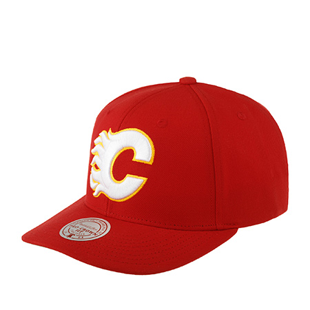 Бейсболка MITCHELL NESS арт. HHSS5370-CFLYYPPPRED1 Calgary Flames NHL (красный)