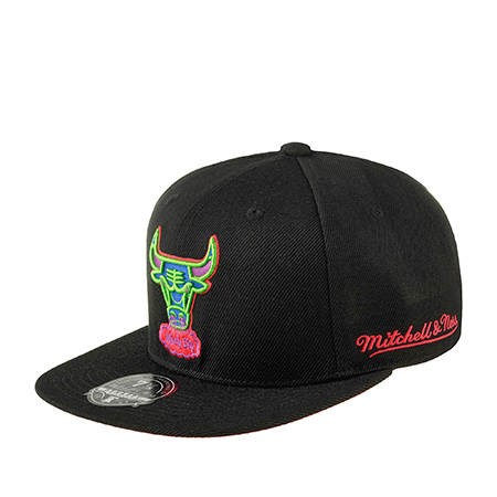 Бейсболка MITCHELL NESS арт. 6HSFSH21324-CBUBLCK Chicago Bulls NBA (черный)