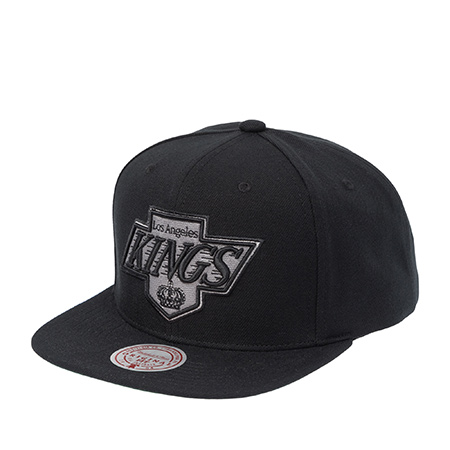 Бейсболка MITCHELL NESS арт. HS8582-LAKBLCK Los Angeles Kings NHL (черный)