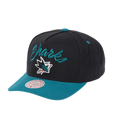 Бейсболка MITCHELL NESS арт. HP9354-SJSBLCK San Jose Sharks NHL (черный / бирюзовый)