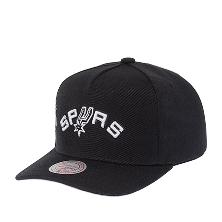 Бейсболка MITCHELL NESS арт. HP10422-SASBLCK San Antonio Spurs NBA (черный)