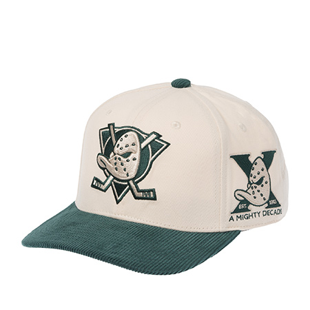 Бейсболка MITCHELL NESS арт. HP16268-ADUOFWH Anaheim Ducks NHL (зеленый / белый)